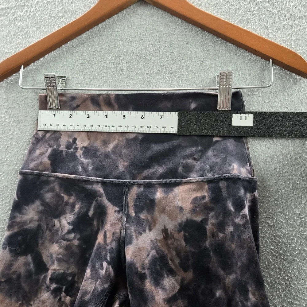 Lululemon Women Activewear Shorts 4 Black Tie Diamond Dye Align‎ Yoga